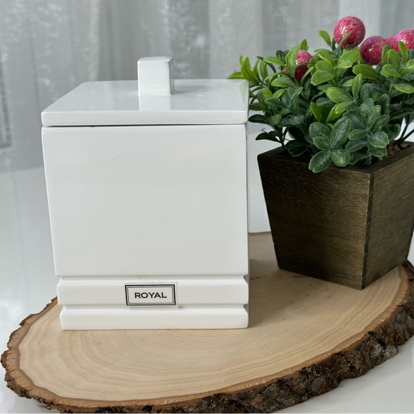 ROYAL multi purpose container BATHROOM VANITY any room storage WHITE with lid - Picture 7 of 8